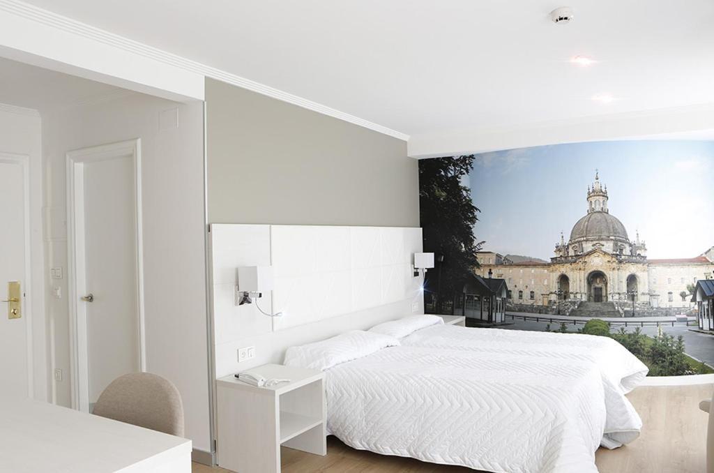 Hotel Loiola Аспейтиа Екстериор снимка