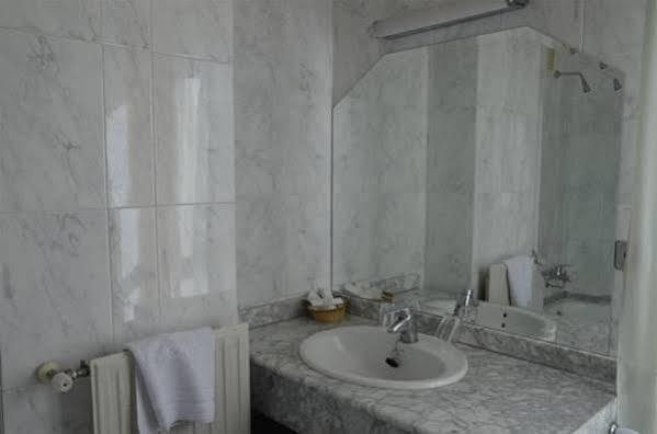 Hotel Loiola Аспейтиа Екстериор снимка