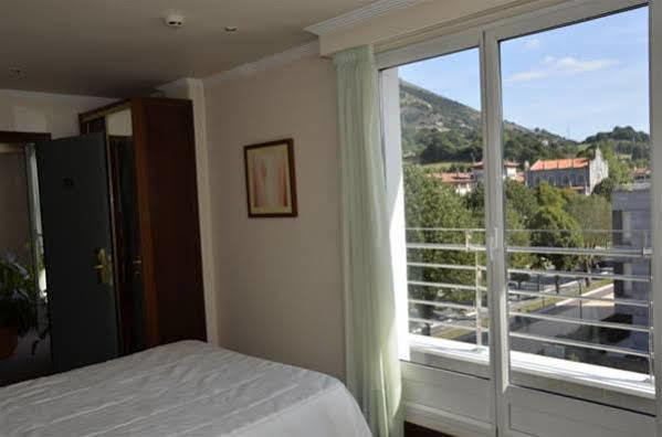 Hotel Loiola Аспейтиа Екстериор снимка